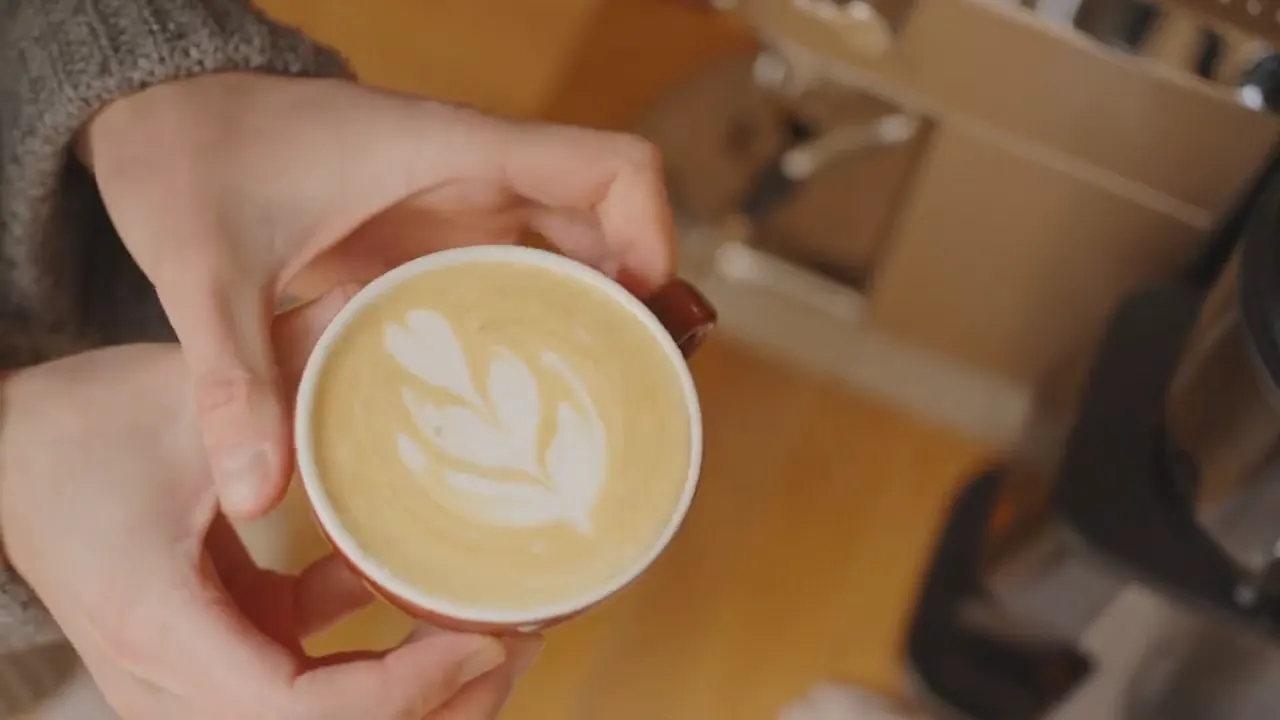 Catas y clases de café con lugares reservados y pagados en Spots